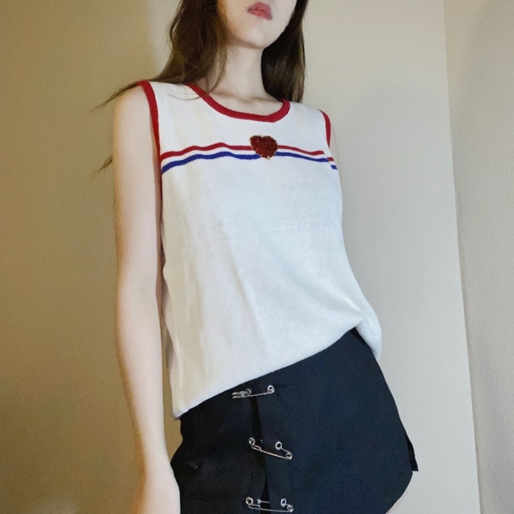 Storybook knits sweater vest size L